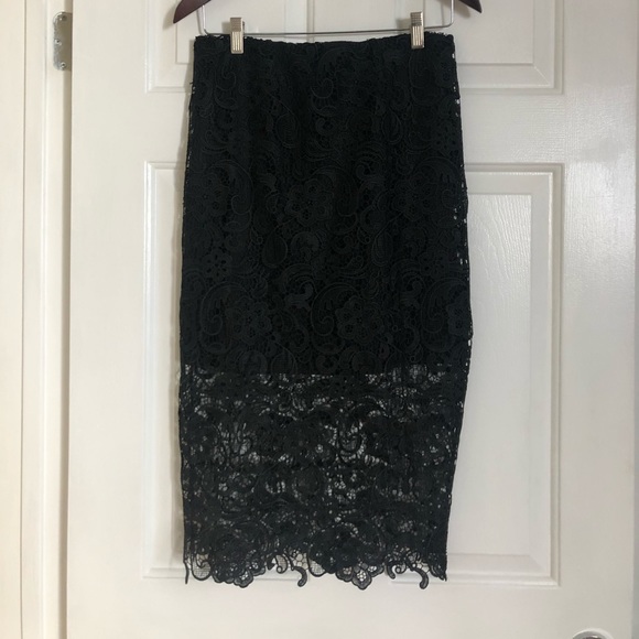 *NWT* Harve Bernard Black Lace Pencil Skirt - Picture 2 of 5